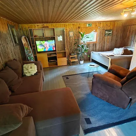 Apartament Barn House Maentyniemi *